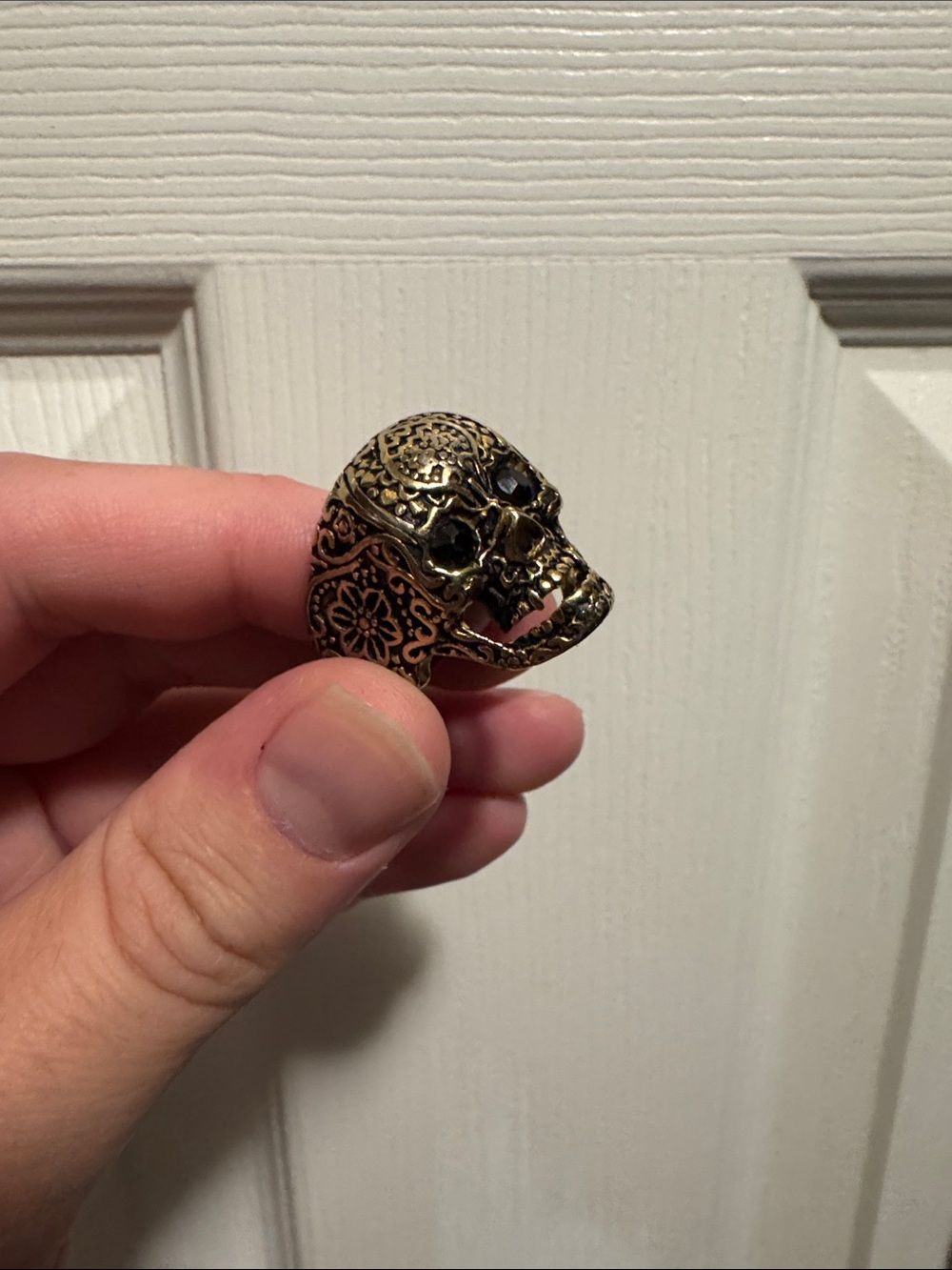 Intricate Gold Skull Ring for Men - Ornate Day of the Dead Design